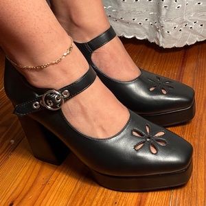 Black heels (Platform)